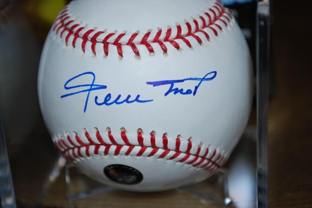 Best Pen to use for Autographs on Baseballs Blowout Cards Forums